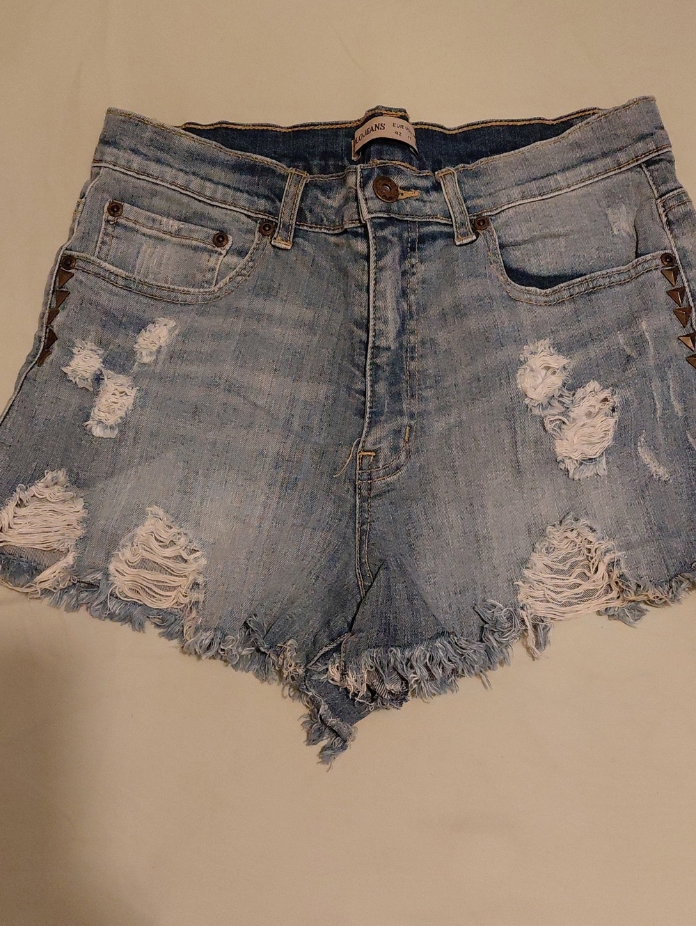 Distressed Light Wash Denim Shorts - Unbranded